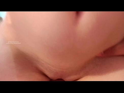 ❤️ Opamning xonasida uxlab yotib, men shunday uyg'ondim ️❌ Super pornoda bizda ❌️❤