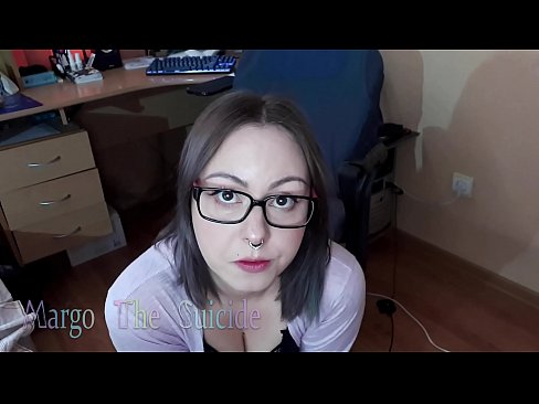❤️ Ko'zoynakli seksual qiz kamerada Dildoni chuqur so'radi ️❌ Super pornoda bizda ❌️❤